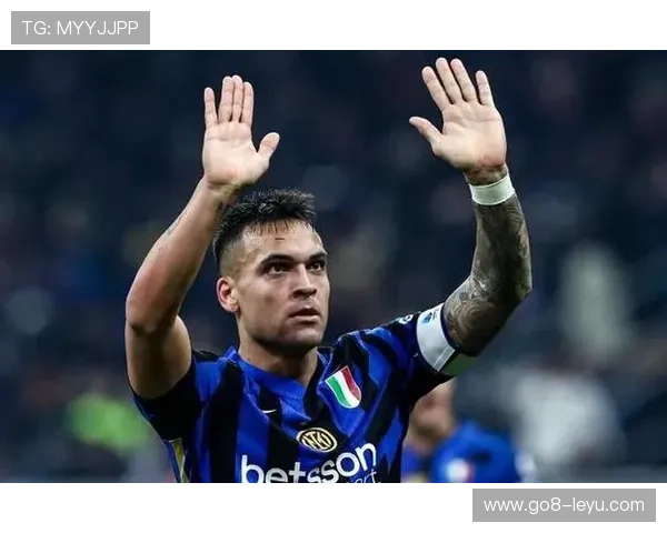 那不勒斯战力回升,新赛季目标全力冲冠 那不勒斯战力回升,新赛季目标全力冲冠